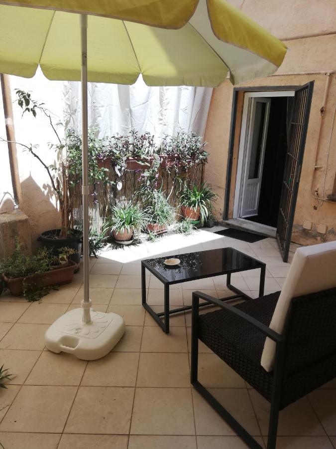 Apartments Campo De Fiori روما المظهر الخارجي الصورة